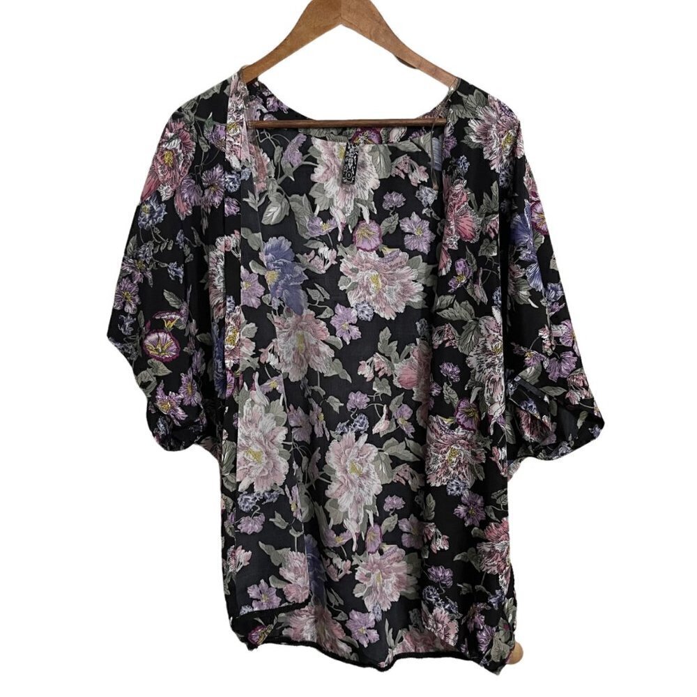 FCNY Women's Black Floral Open Front Short Sleeve Kimono Size Small